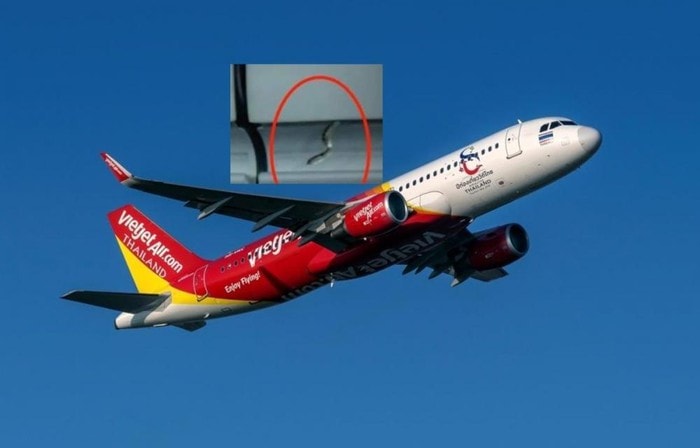 Kinh hãi những vụ xuất rắn xuất hiện trên máy bay