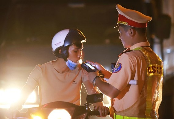 20.000 tài xế vi phạm nồng độ cồn trong 1 tháng tổng kiểm soát