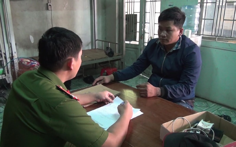 Đối tượng đánh dã man nữ sinh sau va chạm giao thông ở Bình Dương có thể đối diện án tù