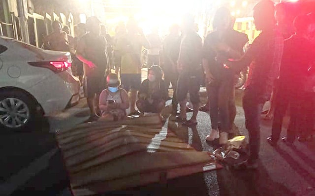 Nam thanh niên giết bạn gái rồi lao xe máy vào ô tô tự sát