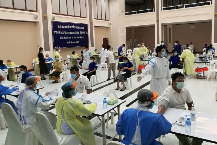 Chuyên gia y tế Việt Nam nỗ lực hỗ trợ Lào phòng, chống dịch COVID-19