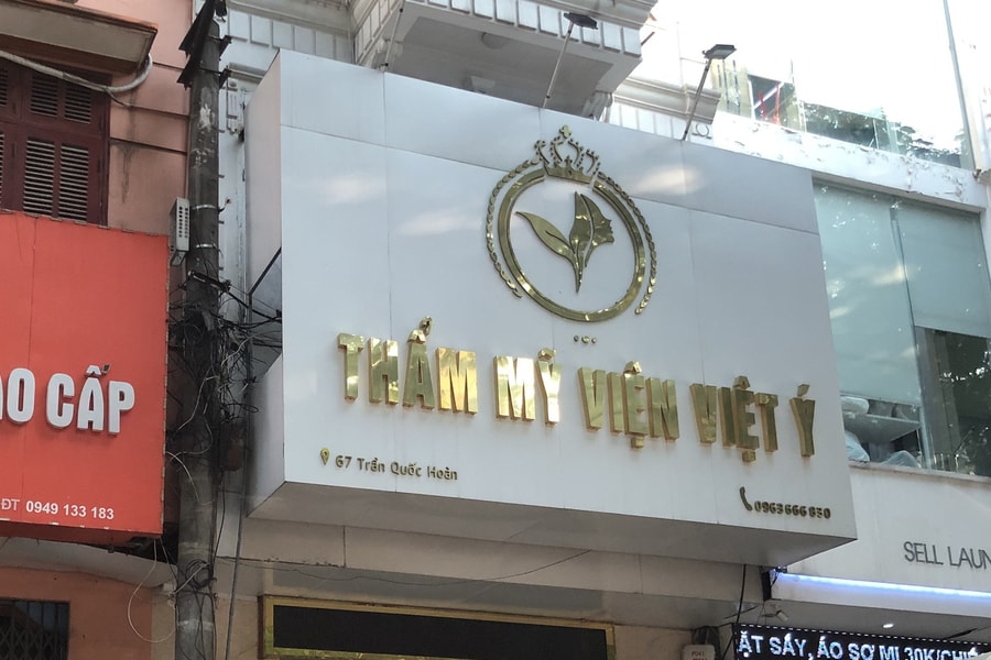 Bất chấp lệnh cấm vì COVID-19, Thẩm mỹ viện Việt Ý vẫn hoạt động "chui"?