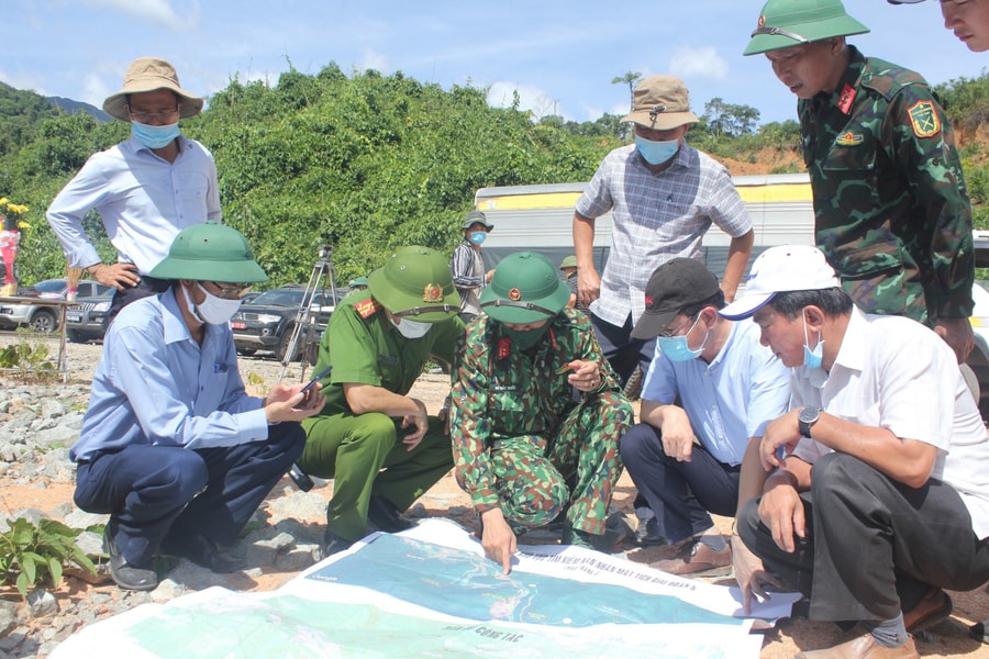 Nỗ lực tìm kiếm công nhân mất tích ở thủy điện Rào Trăng 3, tìm thấy nhiều vật dụng cá nhân