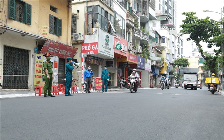 Phát hiện nhiều F0 ở phố Thụy Khuê, Hà Nội truy vết người tập thể dục ven Hồ Tây