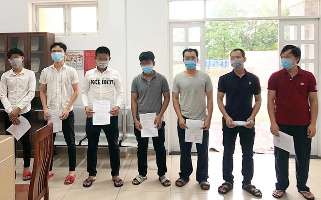 Tụ tập ăn nhậu ở công ty "3 tại chỗ", 7 người bị phạt hơn 100 triệu đồng