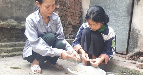 Hoàn cảnh đáng thương của bé gái học giỏi sớm mồ côi bố, mẹ mang bệnh nặng