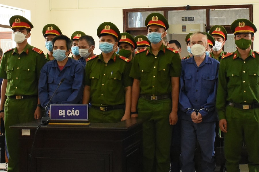 Tử hình 2 đối tượng người Trung Quốc mở xưởng sản xuất ma tuý ở Kon Tum