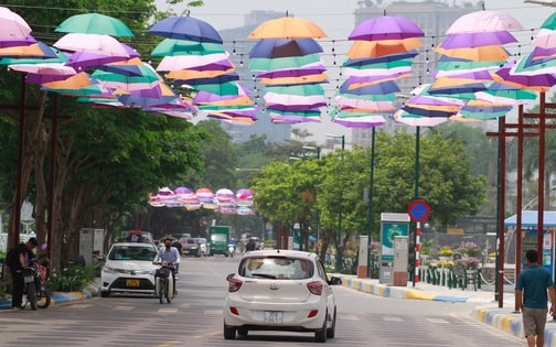 Phố đi bộ Trịnh Công Sơn - Hà Nội trước giờ mở cửa lại