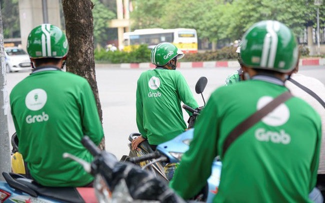 Bộ Công Thương yêu cầu Grab làm rõ việc thu phụ phí 'nắng nóng'