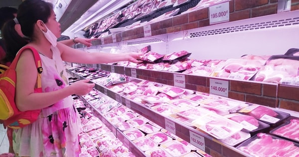 Xăng đã giảm, Thủ tướng yêu cầu kiểm soát ngay giá hàng hóa, dịch vụ