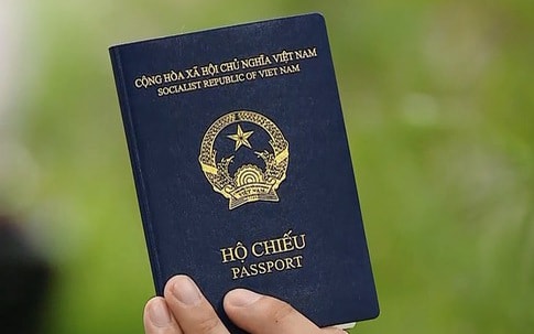Tây Ban Nha công nhận hộ chiếu mới của Việt Nam: Người xin visa cần lưu ý gì?