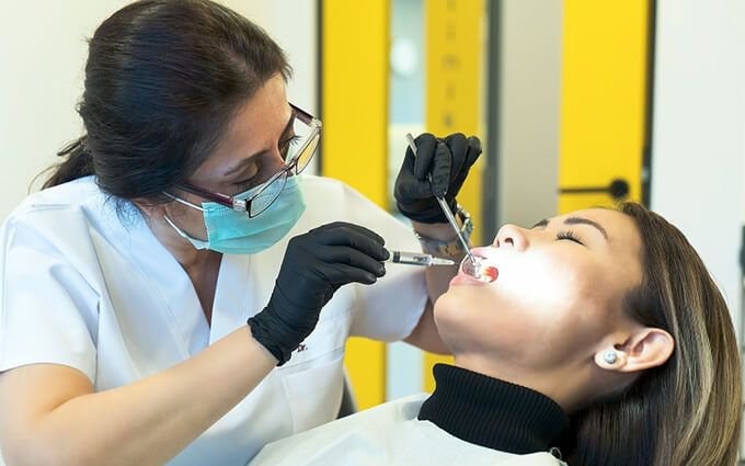 Bệnh viện Răng Hàm Mặt TW có nguy cơ "đóng cửa" vì sắp hết thuốc gây tê