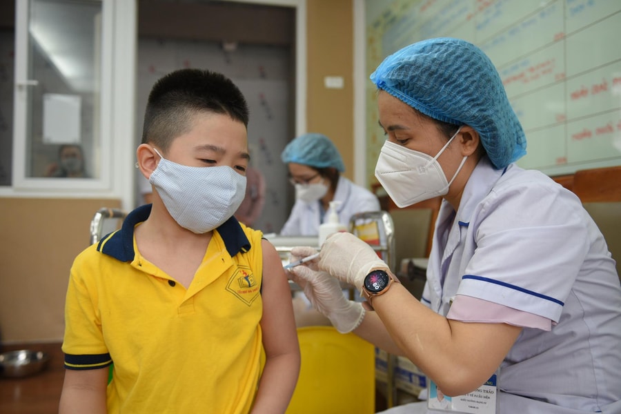 Bộ Y tế lập kế hoạch tiêm vaccine COVID-19 cho trẻ 6 tháng đến 5 tuổi