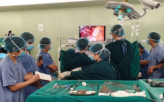 Phẫu thuật là cách điều trị ung thư phổi giai đoạn đầu hiệu quả