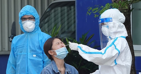 Sáng 28/11: Tăng cường giám sát để sớm phát hiện biến chủng mới của COVID-19