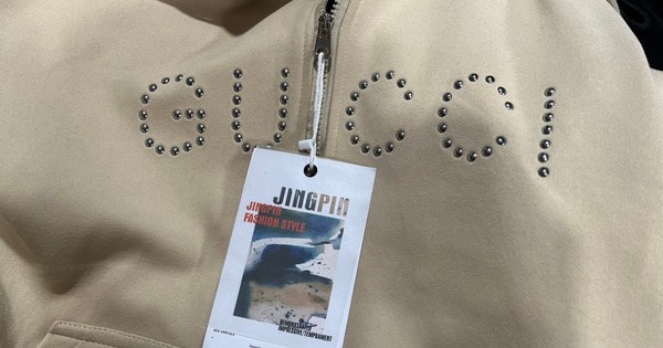 'Điểm danh' 15 tụ điểm nóng chuyên bán hàng thời trang giả mạo ở Hà Nội