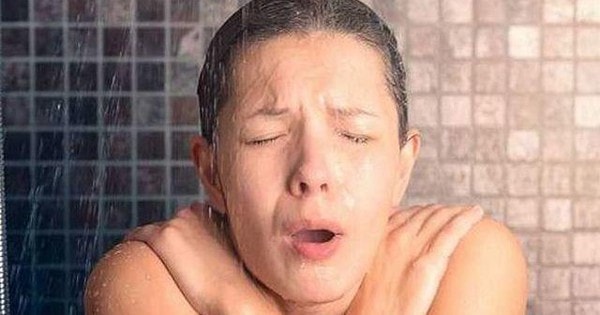 Tắm vào mùa Đông, nên lưu ý 4 điều này để phòng cảm lạnh, đột quỵ