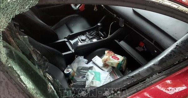 Nhóm thiếu niên đập phá kính ô tô để trộm cắp tài sản gần Tết