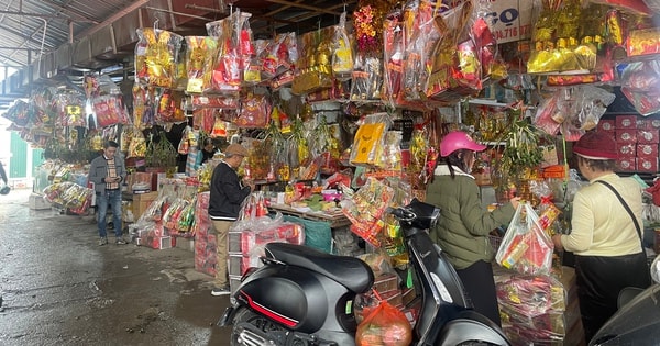 Thị trường ngày ông Công, ông Táo có gì mới?