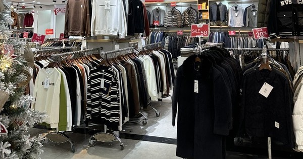 Quảng Ninh: Hàng nghi đạo nhái thương hiệu quốc tế nhộn nhịp vùng biên