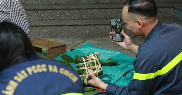 Tết của những người hơn 10 năm chưa được đón giao thừa cùng gia đình