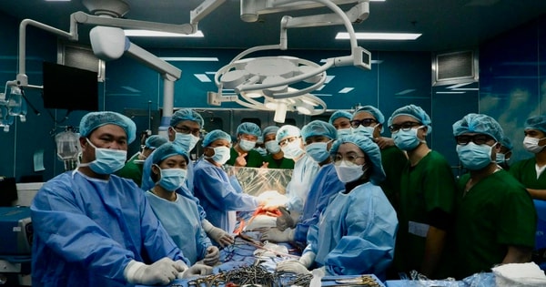 12 giờ cân não ghép phổi thành công cho nữ sinh 21 tuổi mắc bệnh phổi nguy kịch