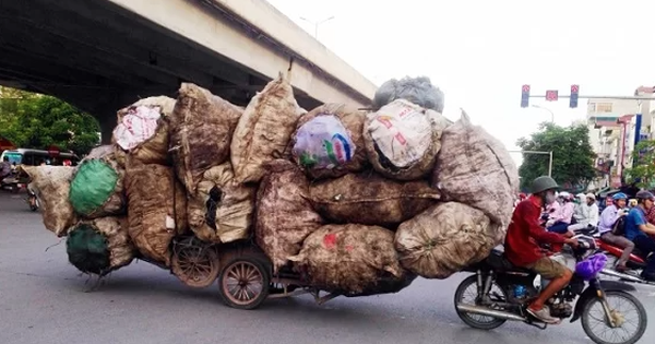 Lái xe chở hàng cồng kềnh phải làm sao để không vi phạm quy định của pháp luật?