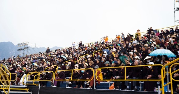 Nườm nượp du khách, phật tử khắp nơi trên cả nước đổ về chùa Tam Chúc khai Xuân Giáp Thìn 2024