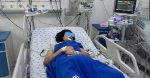 Nữ sinh 15 tuổi hôn mê sâu ở trường do uống thuốc an thần