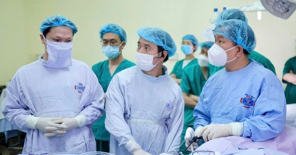 Lần đầu tiên nội soi một lỗ cắt tuyến vú kết hợp tạo hình thẩm mỹ cho bệnh nhân ung thư vú