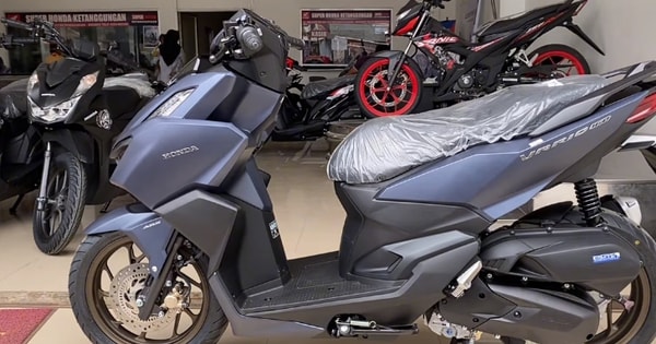 Xe ga Vario 160 mới về đại lý của Honda có phanh ABS, lấn át Air Blade với mức giá 42 triệu đồng