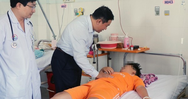 Tin sáng 16/3: Diễn biến mới vụ ngộ độc cơm gà khiến hàng trăm người nhập viện; danh tính 7 đối tượng bị bắt vụ thiếu nữ 15 tuổi bị xâm hại ở Cà Mau