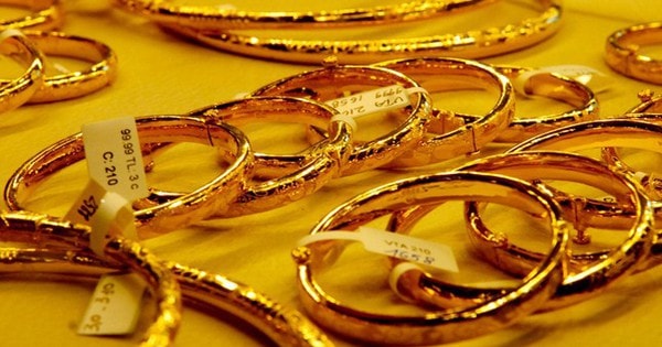 Giá vàng hôm nay 21/3: Vàng nhẫn Bảo Tín Minh Châu, Doji, SJC tiến sát đỉnh 71 triệu, có nên mua lúc này?