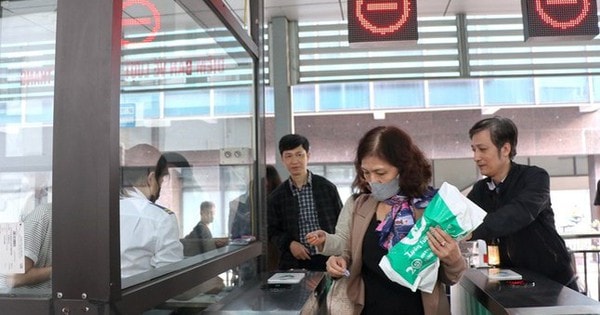 Thêm 10 tuyến xe buýt Hà Nội thanh toán bằng thẻ, vé điện tử