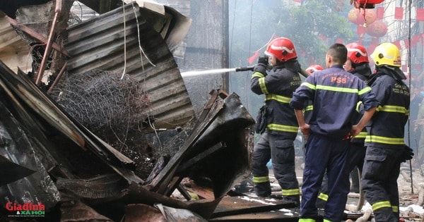 Khống chế đám cháy lớn tại kho phế liệu ở Mễ Trì, Nam Từ Liêm