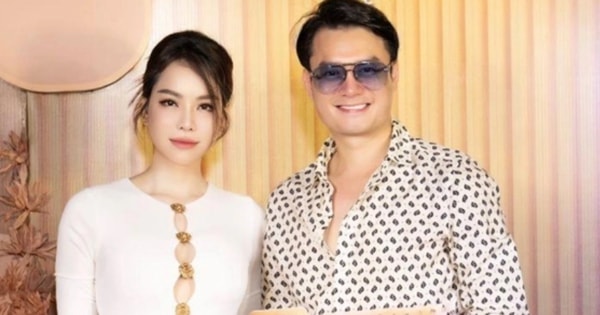 Giữa tin đồn chia tay, tình trẻ kém 14 tuổi của Trương Ngọc Ánh thân thiết với con dâu tỷ phú Hoàng Kiều