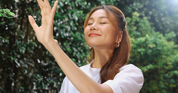 Tuổi 41, Thanh Hằng hóa quý cô công sở trẻ đẹp bằng cách mix đồ cực sang chảnh