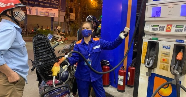 Xăng RON 95 tăng 416 đồng, vượt mốc 25.000đ/lít