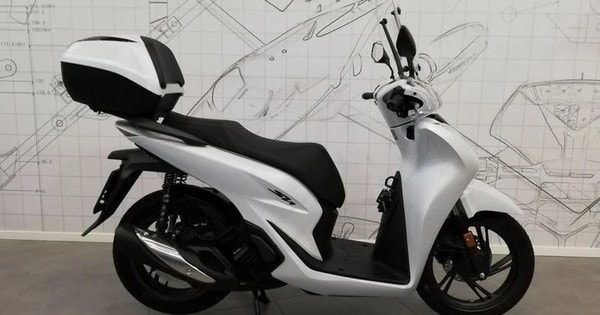 Xe SH 150 2024 mới màu đẹp mê ly, trang bị siêu xịn đang khiến dân tình xôn xao có giá bao nhiêu?