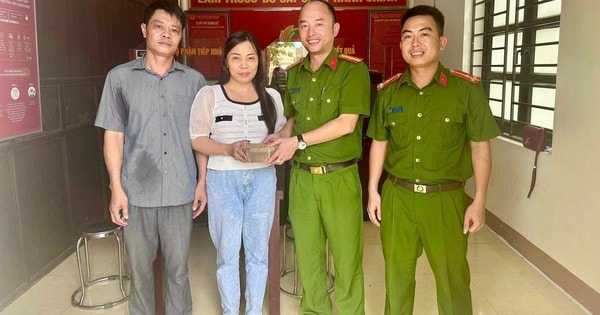 Người phụ nữ bật khóc khi nhận lại 400 triệu đồng chuyển nhầm suốt 3 tháng