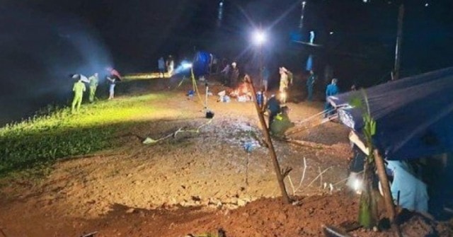 Lao xe xuống hồ thủy điện trong đêm, một người tử vong