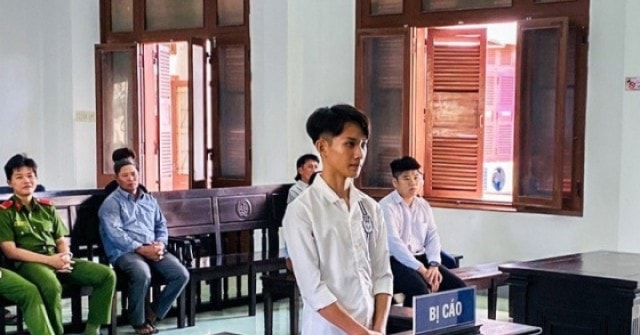 Nhiều lần bị bắt nạt, nam sinh lớp 10 dùng dao tấn công bạn cùng lớp