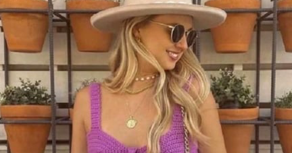 Mẫu áo len có thể đồng hành cùng bạn cả trong mùa nóng