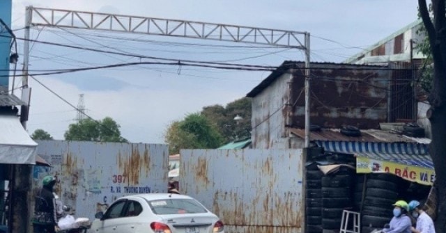 Bình Thạnh: Lái xe khách bị đâm nguy kịch trong bến không phép