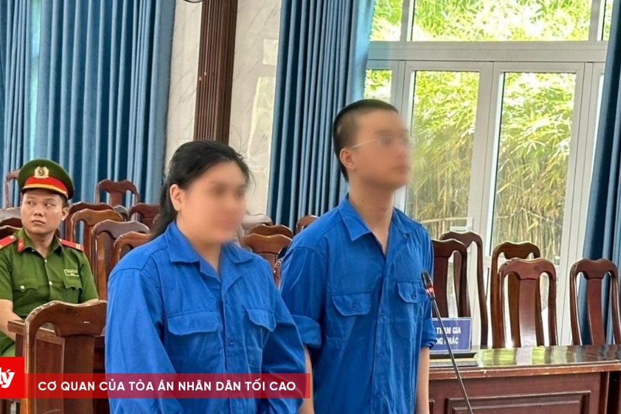 Giấu ma túy trong áo ngực để đi bán