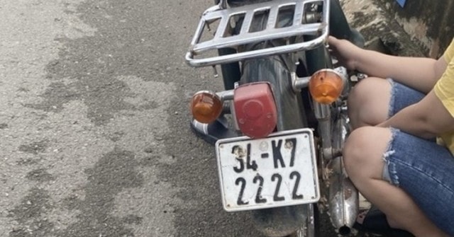 Người đàn ông để lại xe máy biển tứ quý rồi bất ngờ nhảy xuống sông mất tích