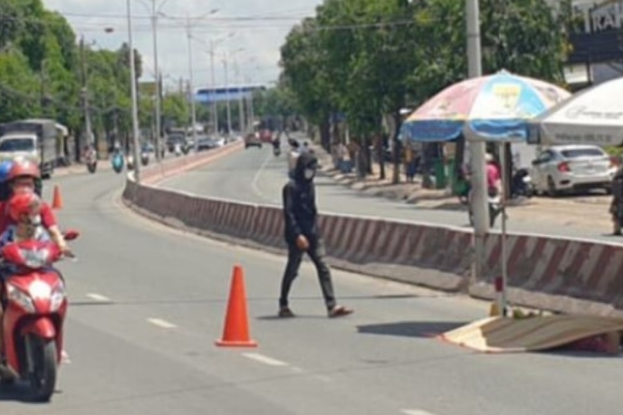 Cô gái 19 tuổi tử vong bất thường trên đường ở Bình Dương