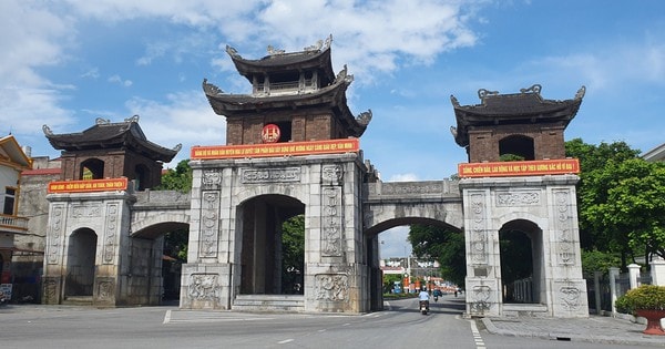 Cổng tam quan cố đô Hoa Lư có gì đặc biệt?