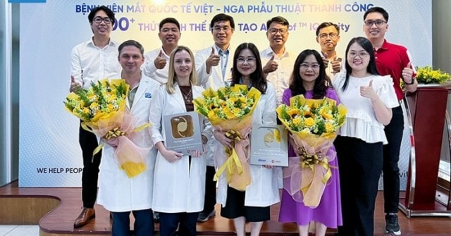 Mắt Việt - Nga nhận giải phẫu thuật nhiều nhất Việt Nam về thuỷ tinh thể đa tiêu Vivity