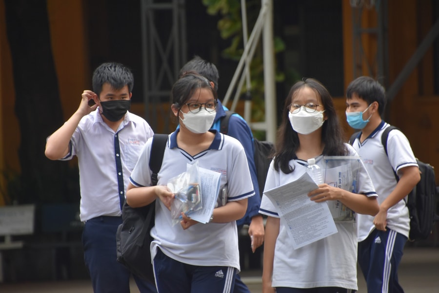 Năm học 2024-2025: Không dùng ngữ liệu trong SGK làm đề kiểm tra môn Ngữ văn với cấp 2 và cấp 3